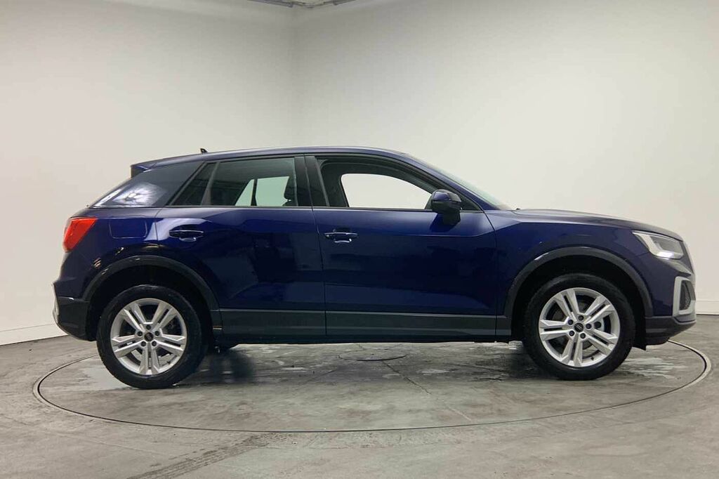 Audi Q2 Sport 35 Tfsi 150 Ps S Tronic Blue #4