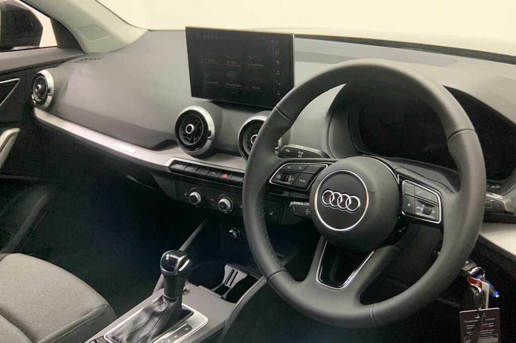 Audi Q2 Sport 35 Tfsi 150 Ps S Tronic Grey #6