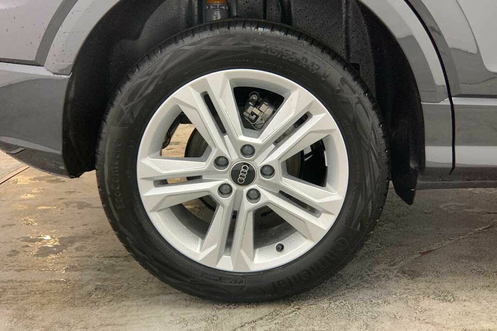 Audi Q2 Sport 35 Tfsi 150 Ps S Tronic Grey #5