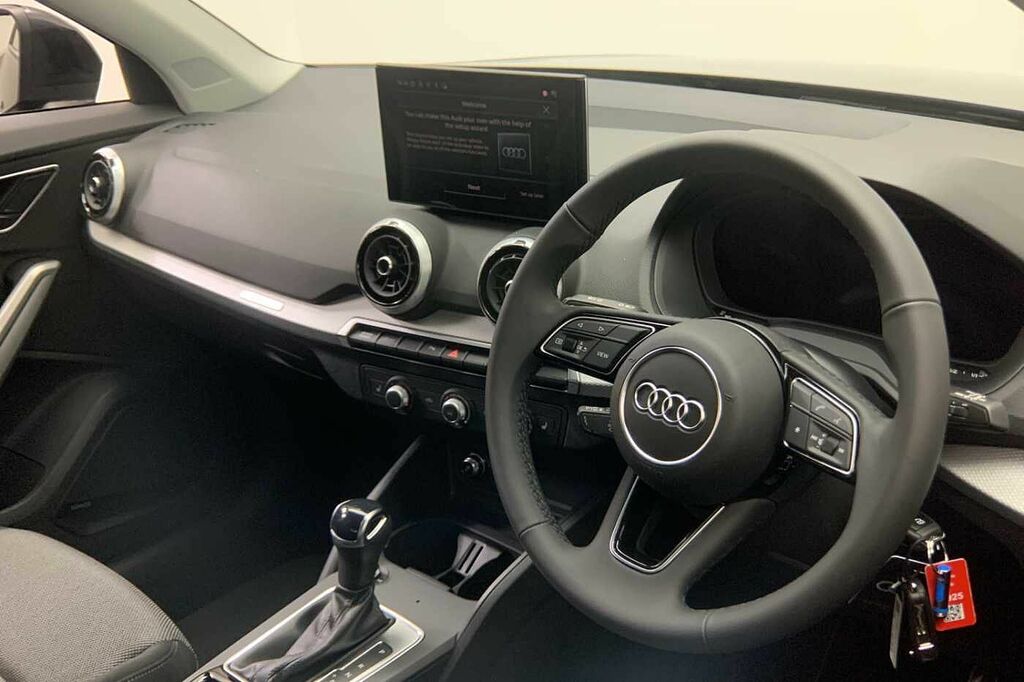 Audi Q2 Sport 35 Tfsi 150 Ps S Tronic Grey #6