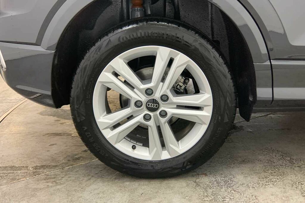 Audi Q2 Sport 35 Tfsi 150 Ps S Tronic Grey #5