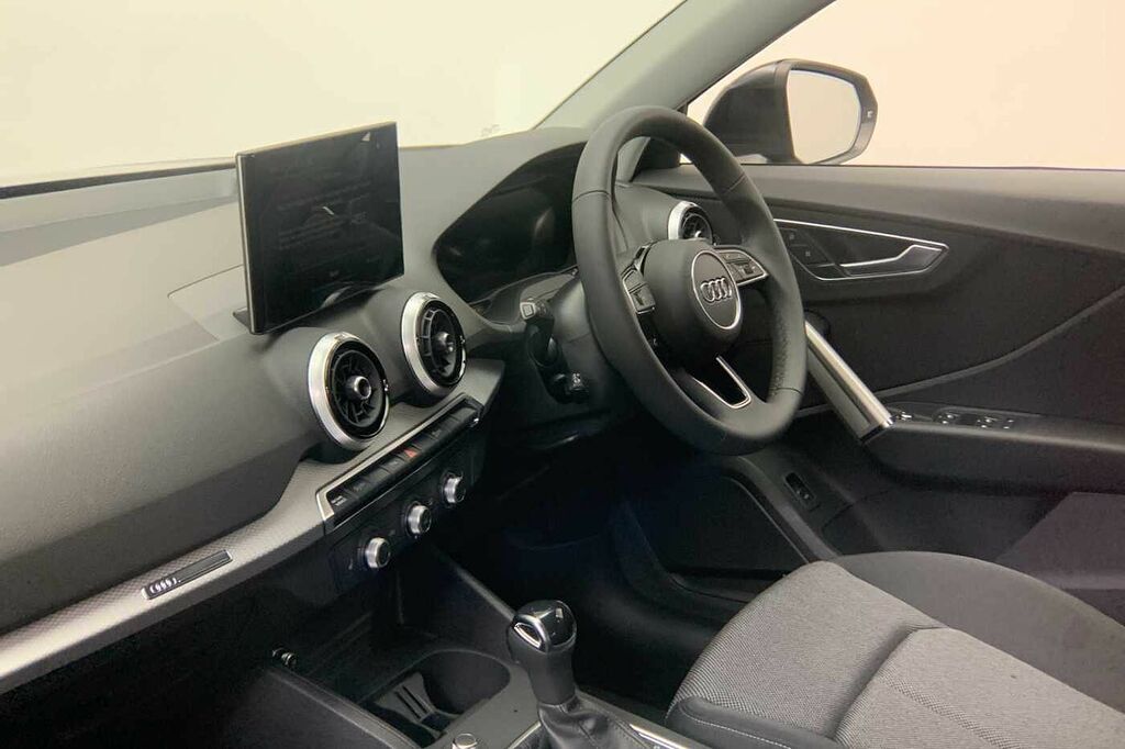 Audi Q2 Sport 35 Tfsi 150 Ps S Tronic Grey #2
