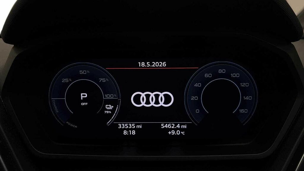 Audi Q4 E Tron Q4 Launch Edition 40 E-tron 150,00 Kw Grey #9