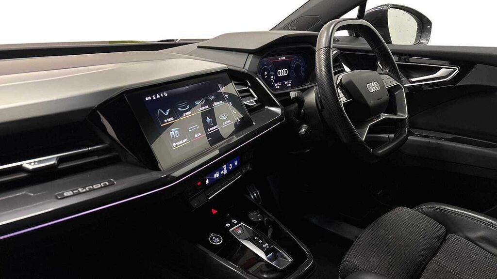 Audi Q4 E Tron Q4 S Line 35 E-tron 125,00 Kw Purple #2