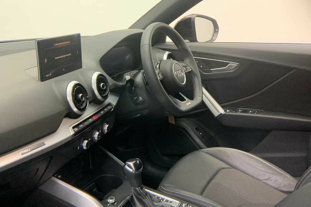 Audi Q2 Black Edition 35 Tfsi 150 Ps S Tronic - 2023 ML23XZG Blue #2