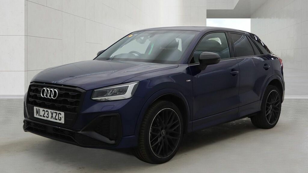 Audi Q2 Black Edition 35 Tfsi 150 Ps S Tronic Blue #2
