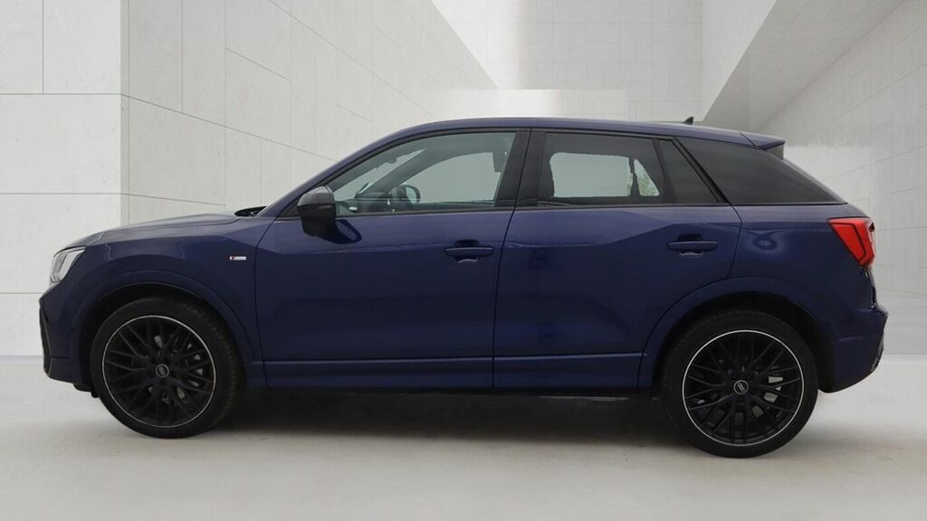 Audi Q2 Black Edition 35 Tfsi 150 Ps S Tronic Blue #6