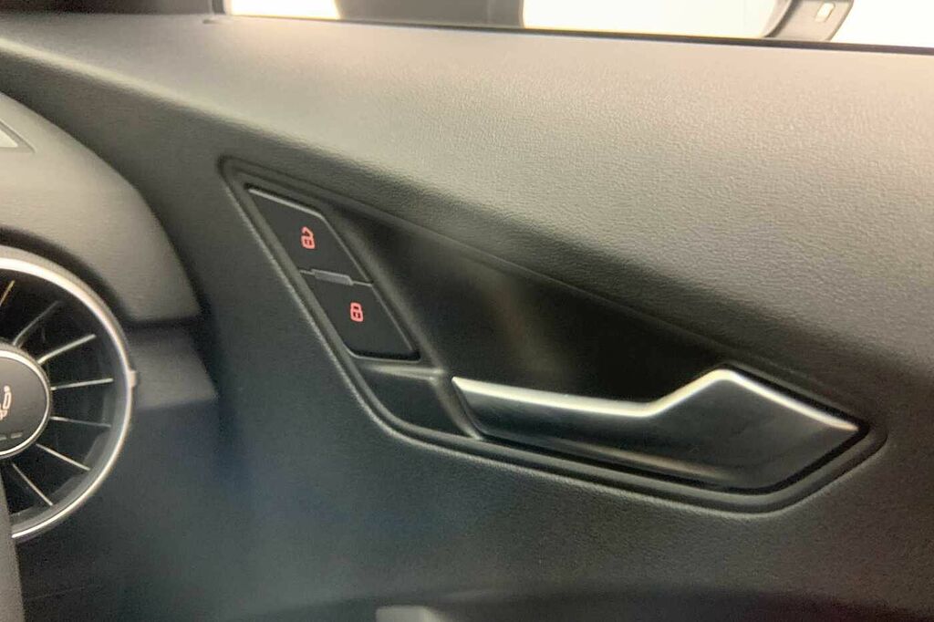 Audi TT S Line Black #19