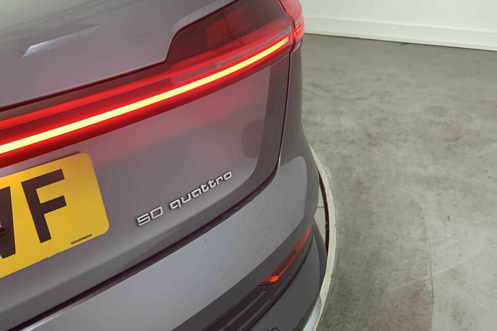 Audi E-tron Technik 50 Quattro 23000 Kw Black #33