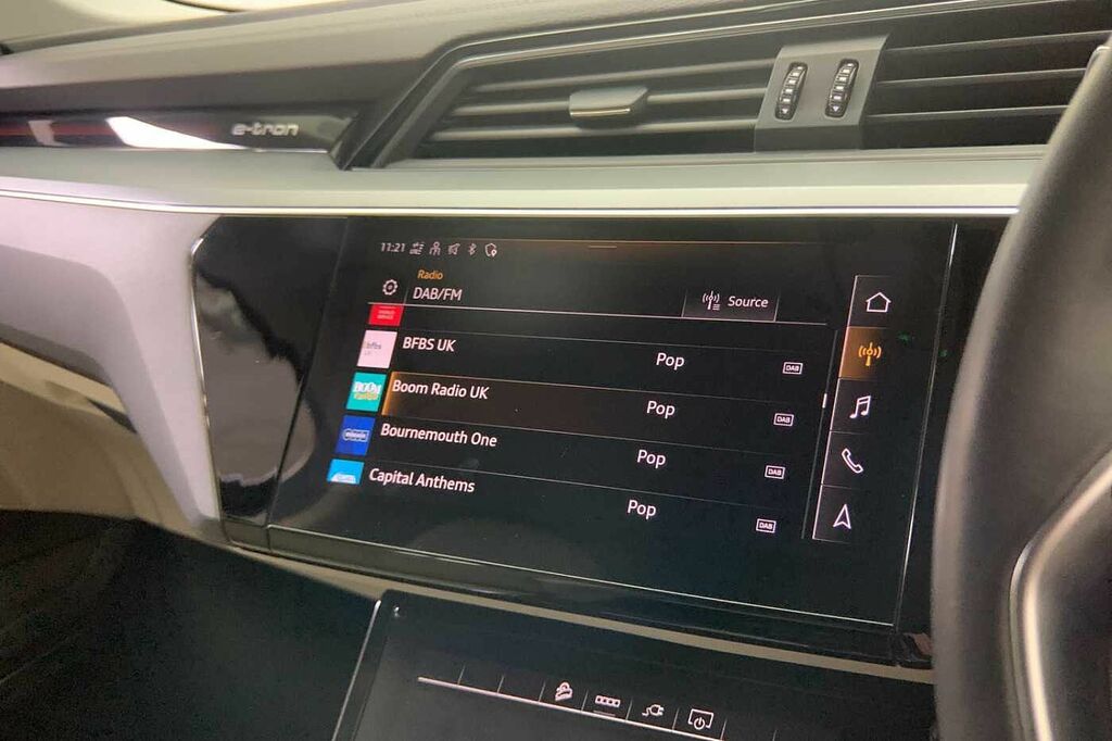 Audi E-tron Technik 50 Quattro 23000 Kw Black #11
