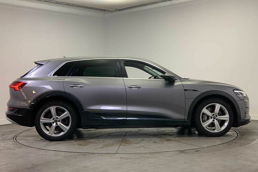Audi E-tron Technik 50 Quattro 23000 Kw Black #13