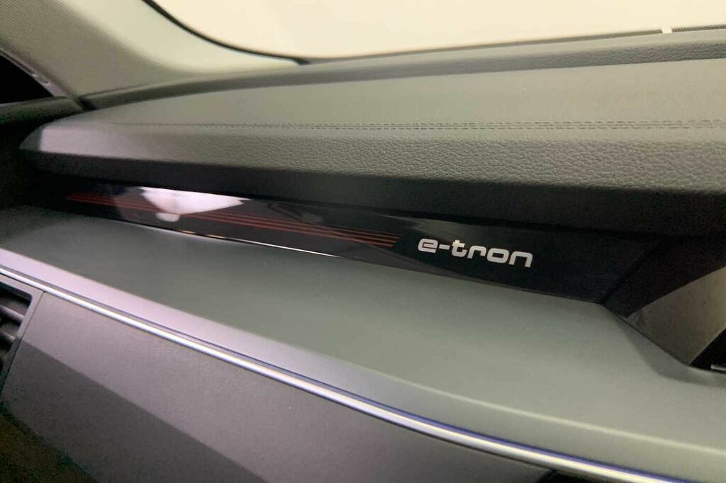 Audi E-tron Technik 50 Quattro 23000 Kw Black #21