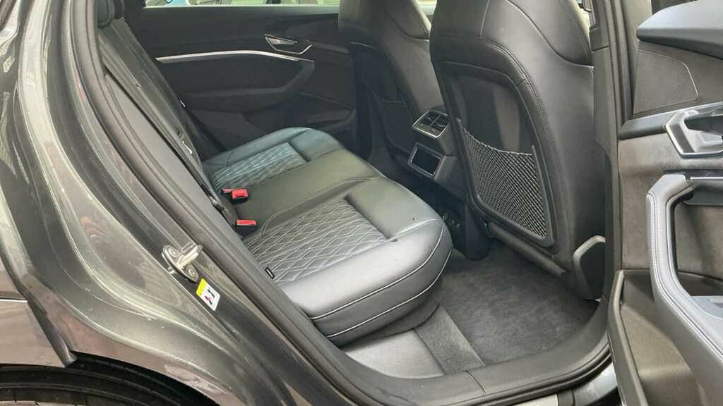 Audi E-tron E-tron Sportback 55 Black Edition Quattro Silver #11
