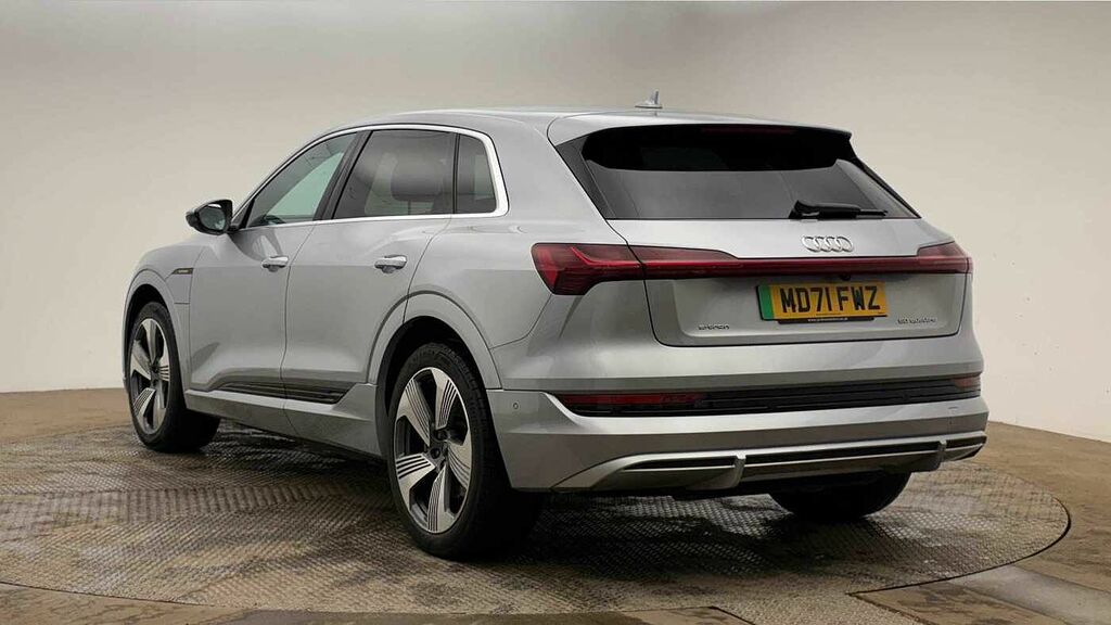Audi E-Tron S S Line 50 Quattro 230,00 Kw Silver #3