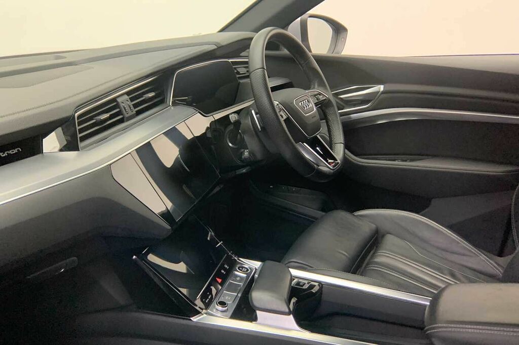Audi E-Tron S S Line 50 Quattro 230,00 Kw Silver #2
