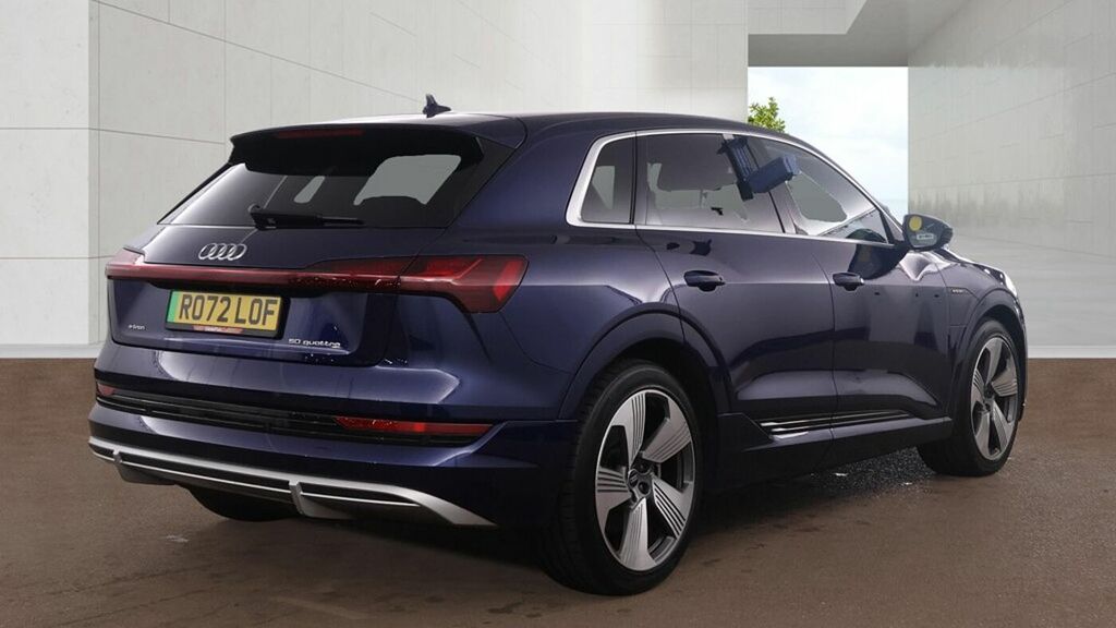Audi E-Tron S S Line 50 Quattro 230,00 Kw Blue #3