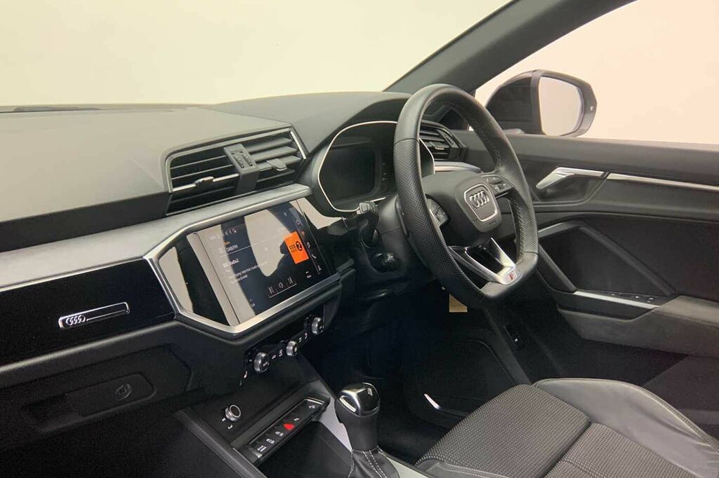 Audi Q3 Black Edition 35 Tfsi 150 Ps S Tronic - 2021 RF21NNC Grey #2