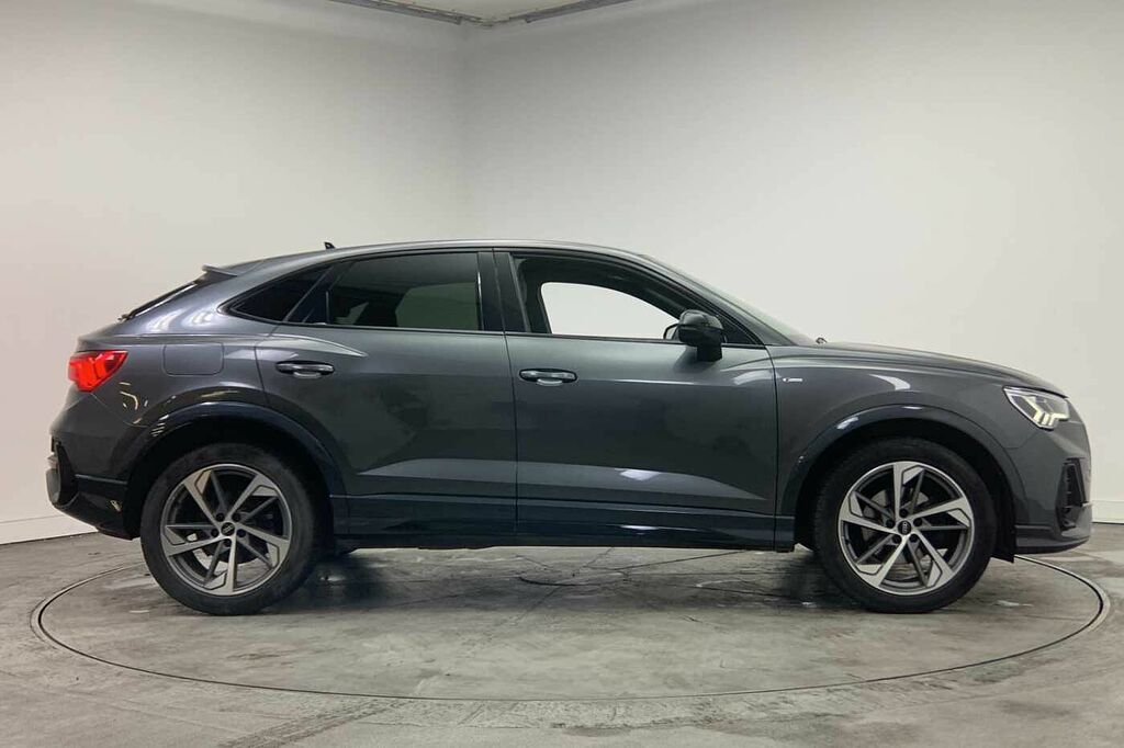 Audi Q3 Black Edition 35 Tfsi 150 Ps S Tronic - 2021 RF21NNC Grey #4