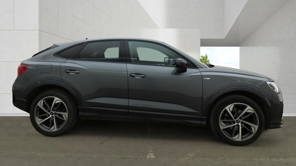 Audi Q3 Black Edition 35 Tfsi 150 Ps S Tronic Grey #6