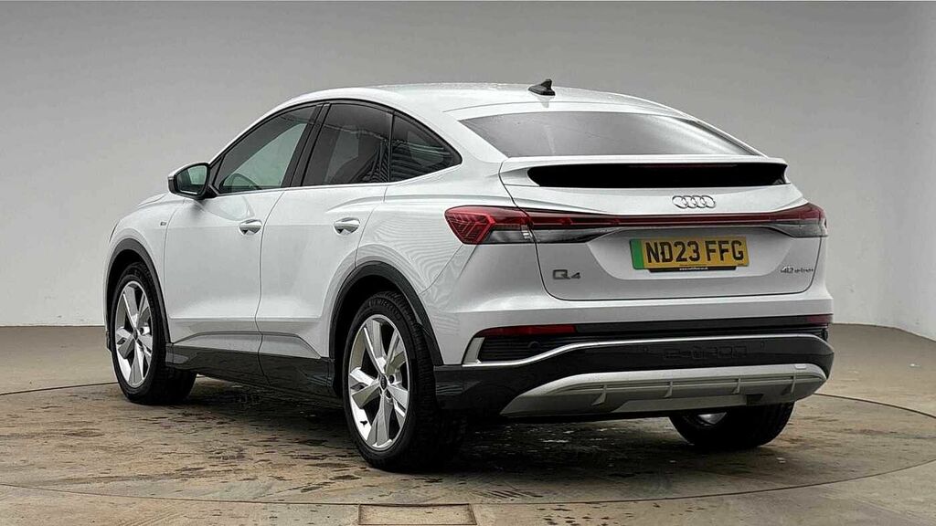Audi Q4 E Tron Q4 Sportback S Line 40 E-tron 150,00 Kw ND23FFG White #3
