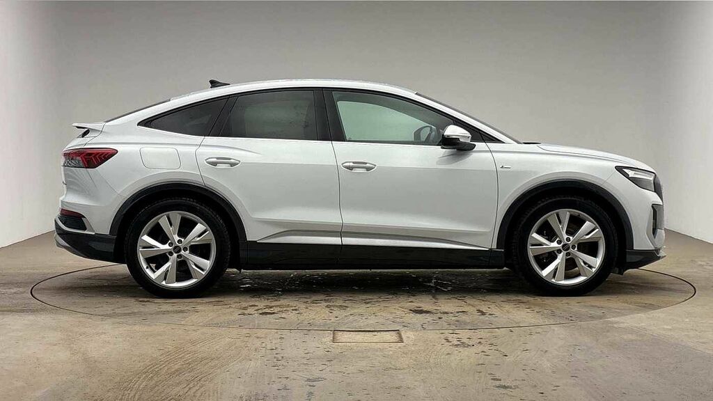 Audi Q4 E Tron Q4 Sportback S Line 40 E-tron 150,00 Kw ND23FFG White #4