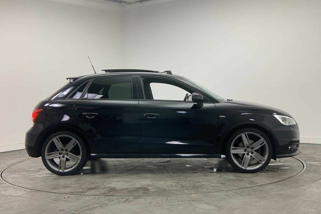 Audi A1 S Line Nav 1.4 Tfsi 125 Ps S Tronic Black #4