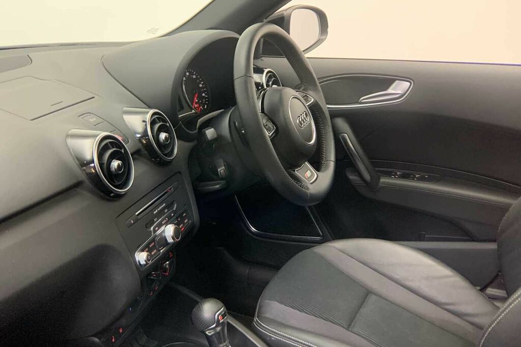 Audi A1 S Line Nav 1.4 Tfsi 125 Ps S Tronic Black #2