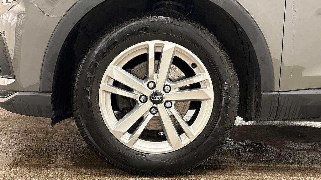 Audi Q3 Technik 35 Tfsi 150 Ps 6-Speed - 2022 MW22GOX Grey #5
