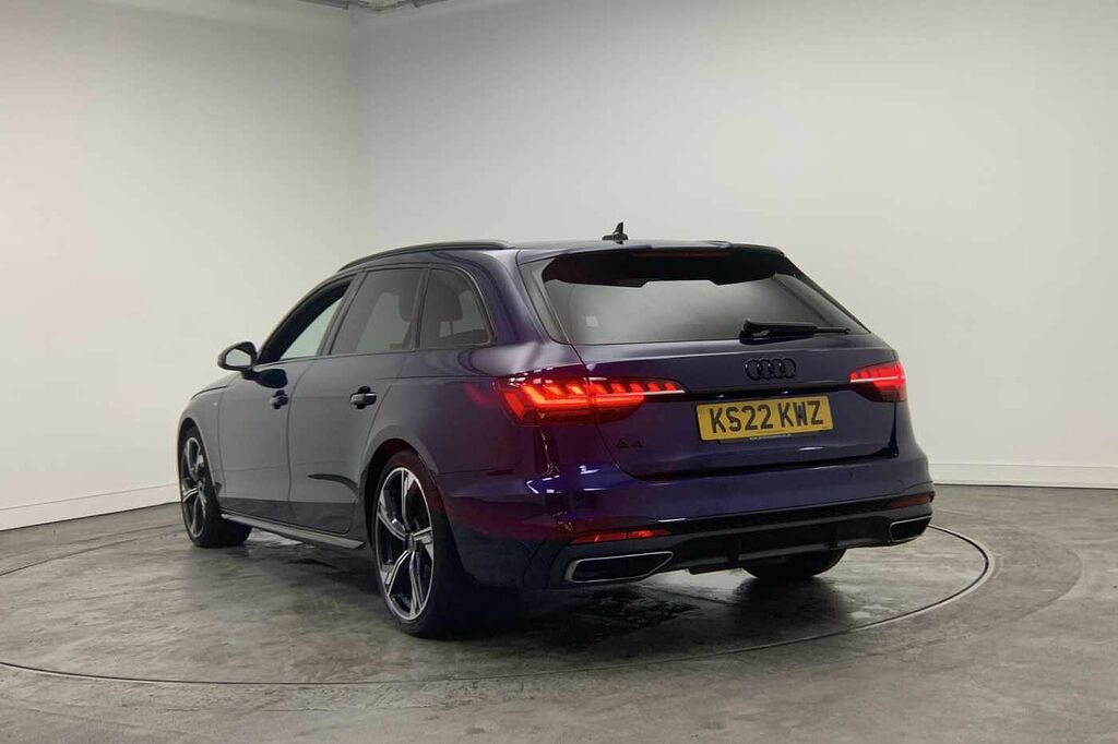 Audi A4 Avant Avant Black Edition 35 Tfsi 150 Ps S Tronic Blue #3
