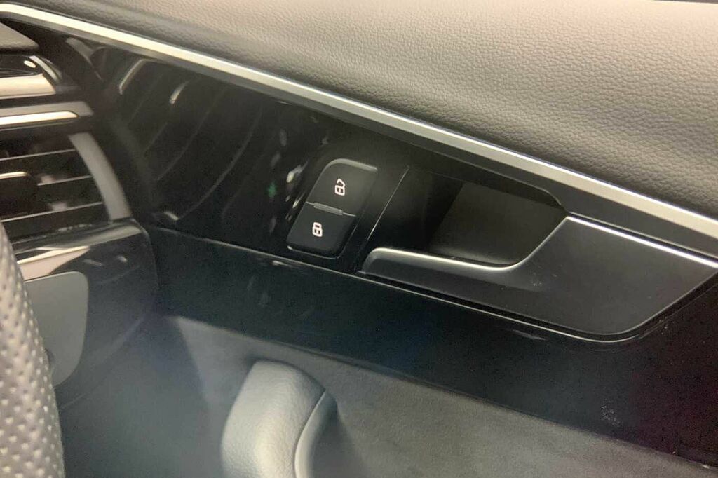 Audi A4 Avant 35 Tfsi S Line S Tronic Blue #27