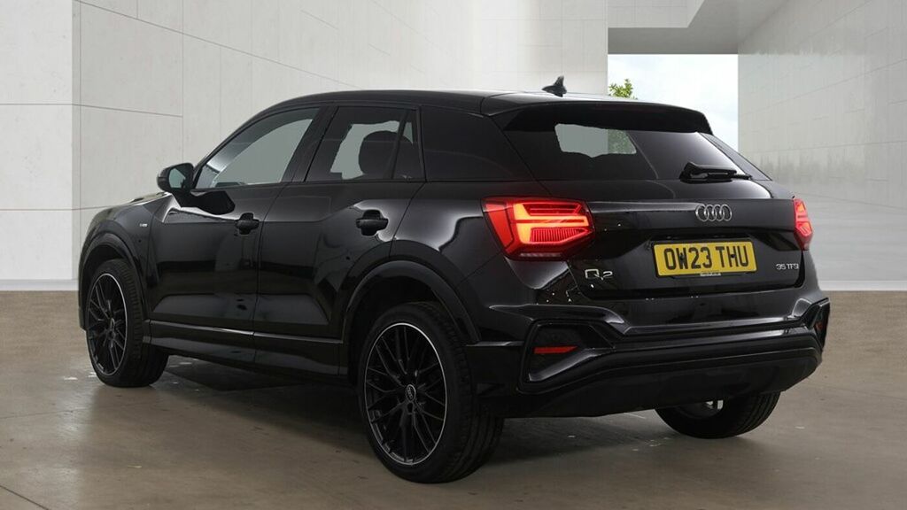 Audi Q2 Black Edition 35 Tfsi 150 Ps S Tronic Black #3