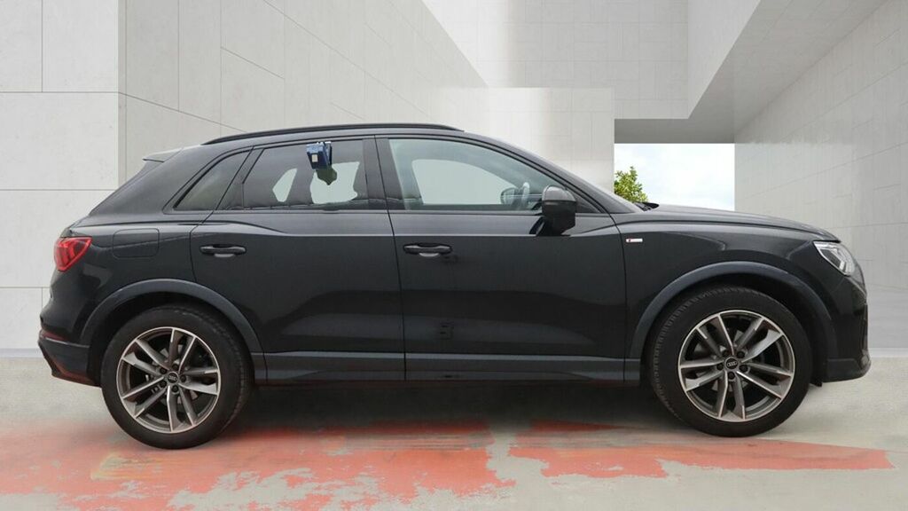 Audi Q3 Black Edition 35 Tfsi 150 Ps S Tronic Black #6