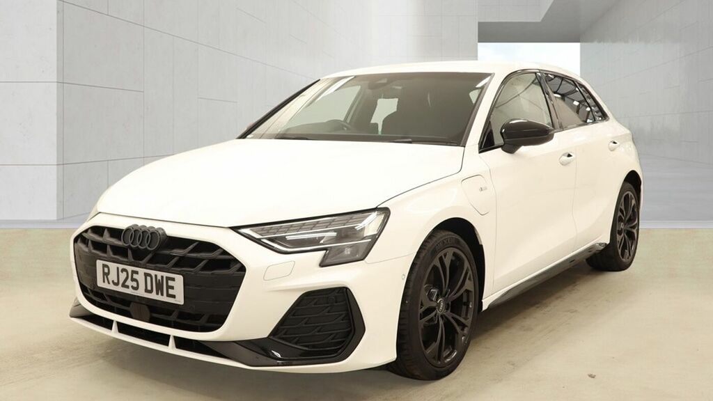 Audi A3 Black Edition 40 Tfsi E 204 Ps S Tronic White #3