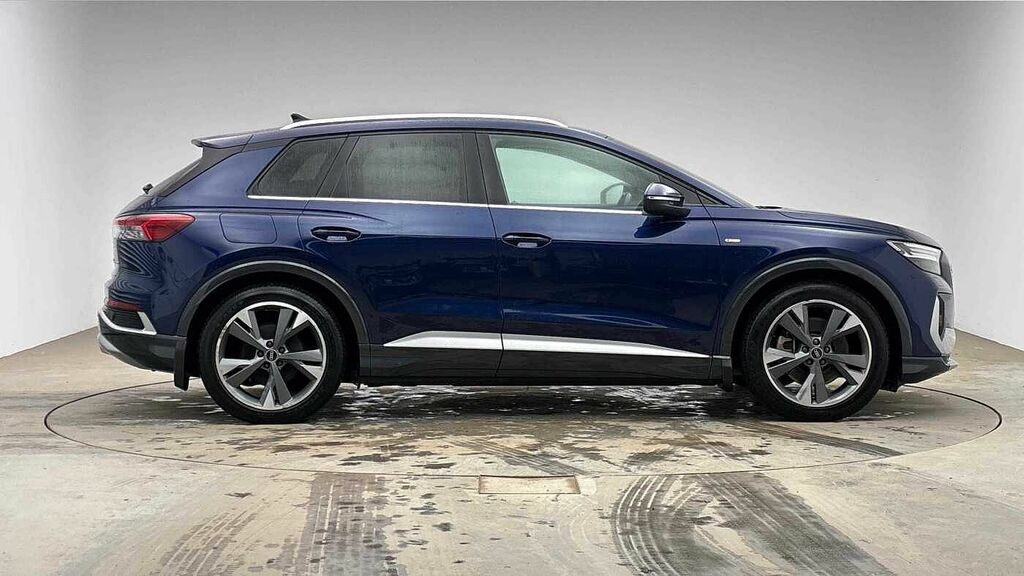 Audi Q4 E Tron Q4 Launch Edition 40 E-tron 150,00 Kw Blue #4
