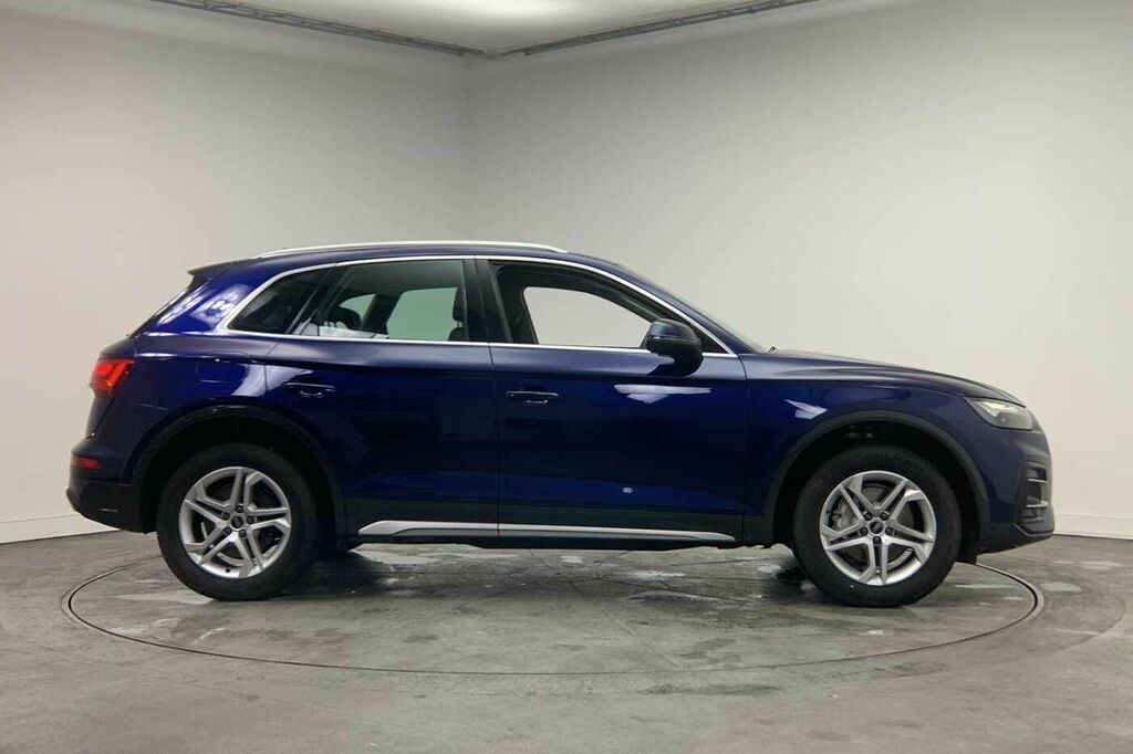 Audi Q5 Sport 40 Tdi Quattro 204 Ps S Tronic Blue #4