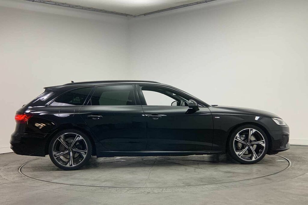 Audi A4 Avant Avant Black Edition 40 Tfsi 204 Ps S Tronic Black #4