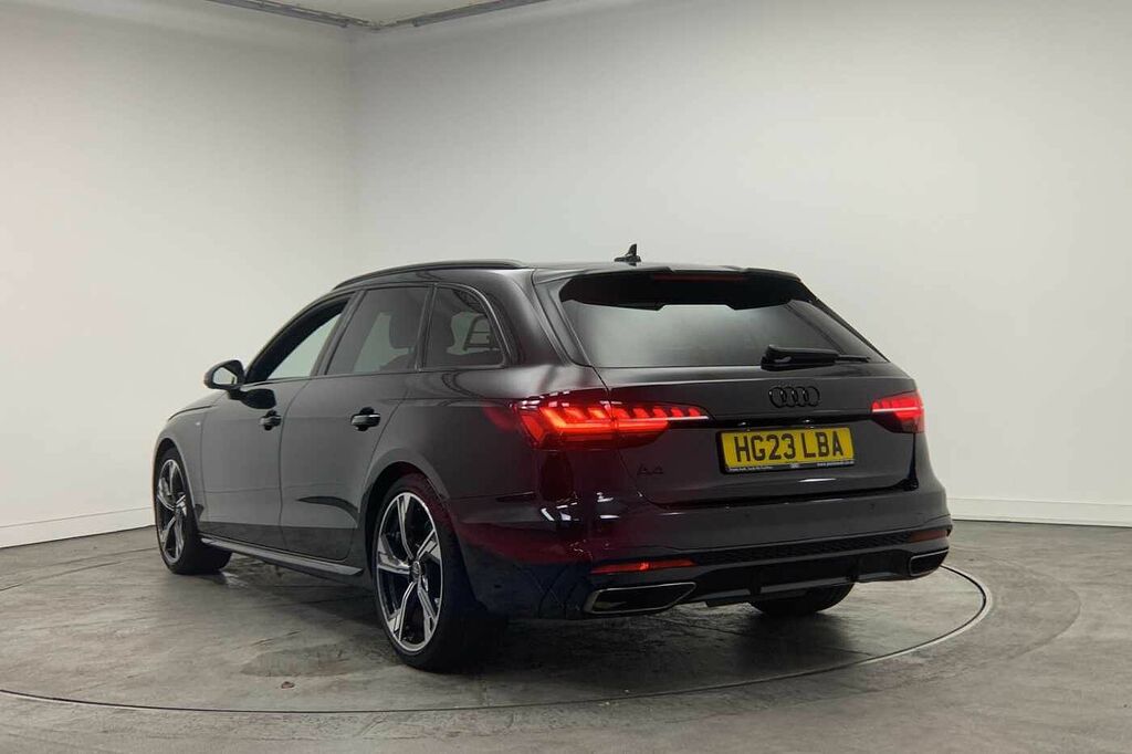 Audi A4 Avant Avant Black Edition 40 Tfsi 204 Ps S Tronic Black #3