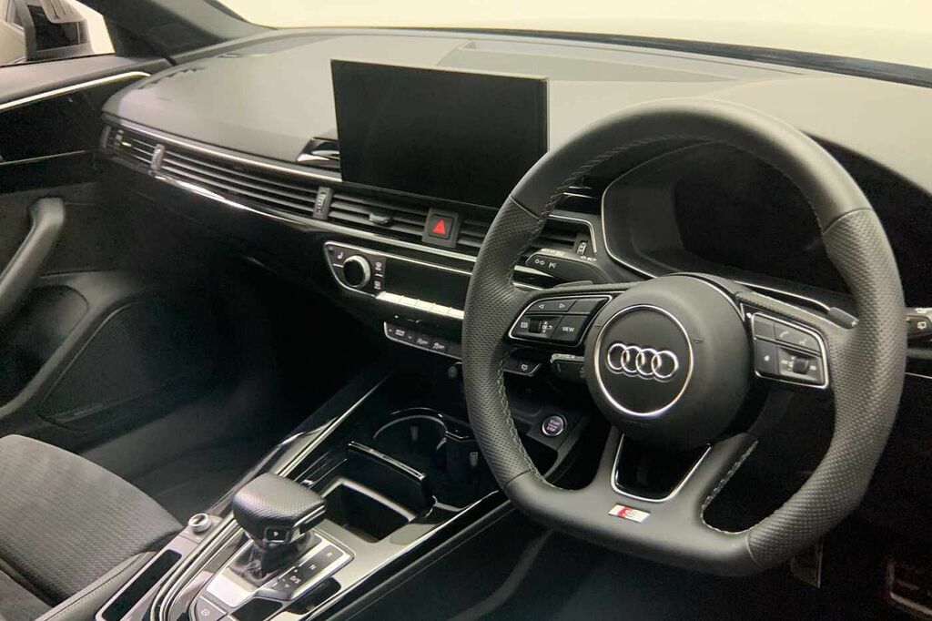 Audi A4 Avant Avant Black Edition 40 Tfsi 204 Ps S Tronic Black #6