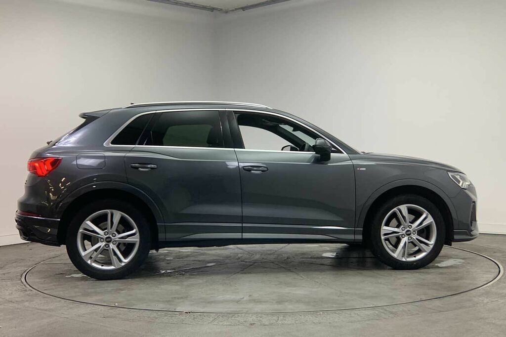 Audi Q3 S Line 40 Tfsi Quattro 190 Ps S Tronic - 2022 Grey #4