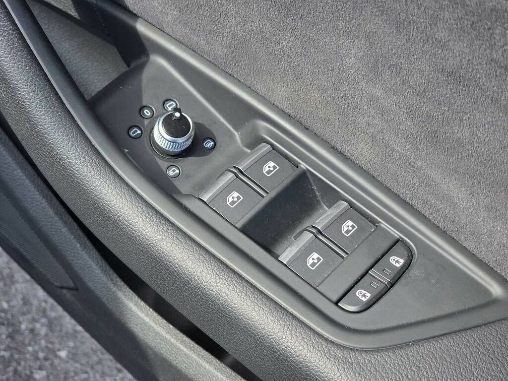 Audi A4 Avant Avant S Line 35 Tfsi 150 Ps S Tronic Blue #34