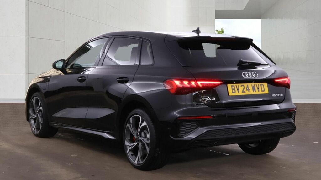 Audi A3 S Line Competition 45 Tfsi E 245 Ps S Tronic Black #4