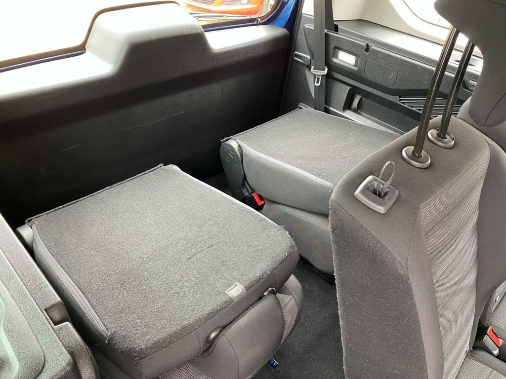 Vauxhall Combo Life 1.2L Energy Blue #4