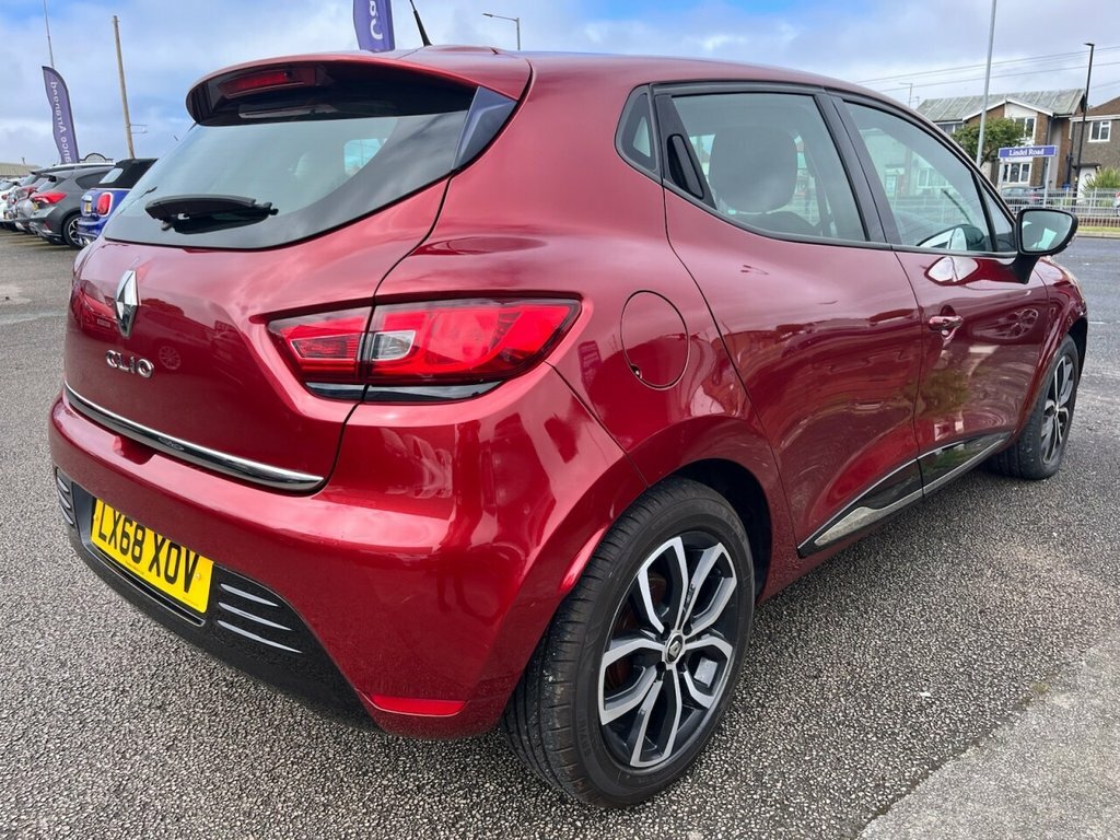 Renault Clio 0.9L Play LX68XOV Red #3