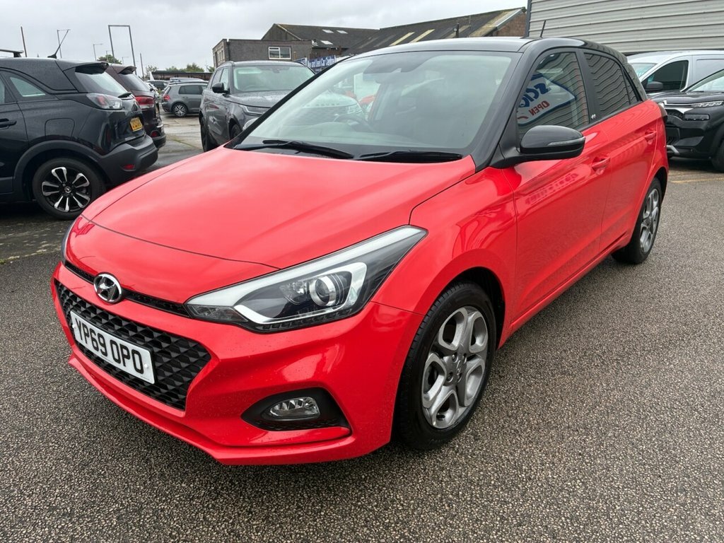 Hyundai I20 1L Play Red