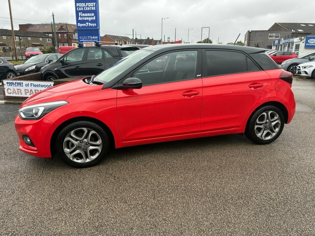 Hyundai I20 1L Play Red #3