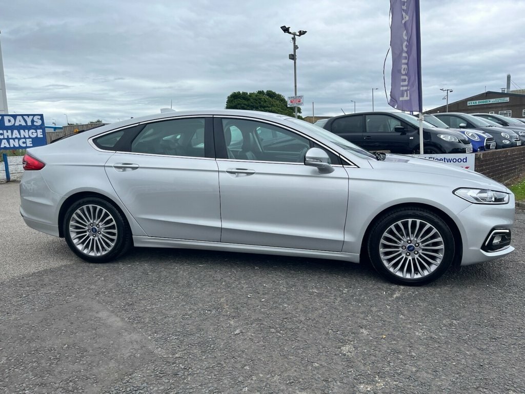Ford Mondeo 2L Titanium Edition Silver #3