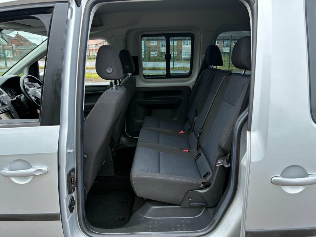 Volkswagen Caddy Maxi Maxi White #13