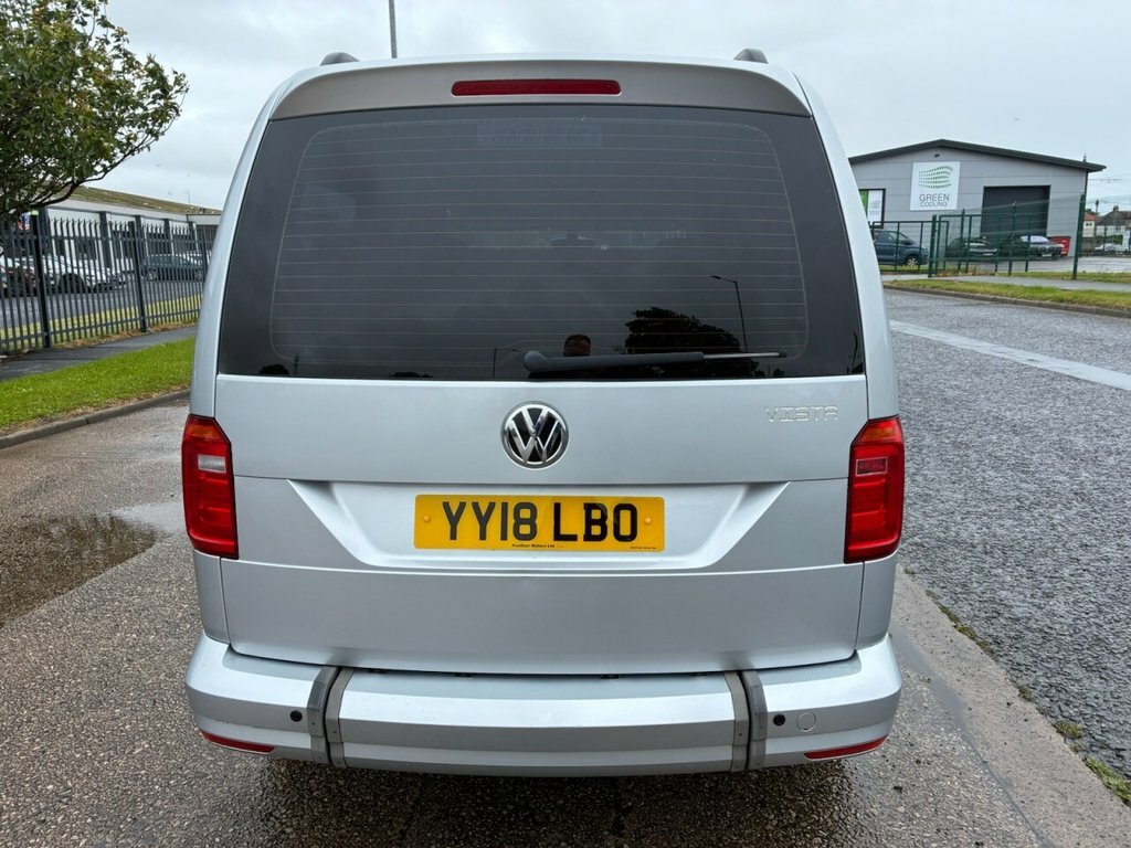 Volkswagen Caddy Maxi Maxi White #8