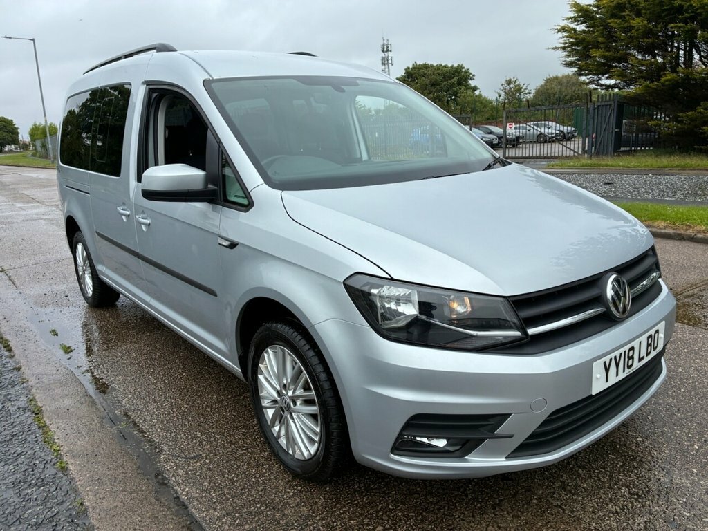 Volkswagen Caddy Maxi Maxi White #2