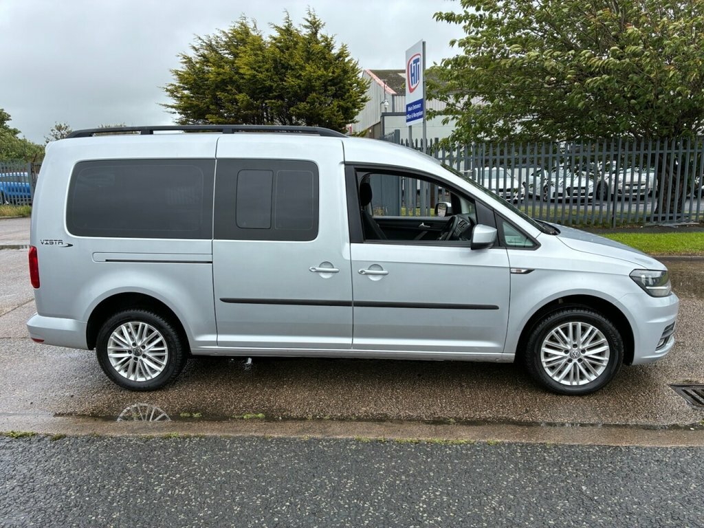 Volkswagen Caddy Maxi Maxi White #4